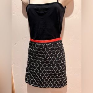 Short, tailored Blk/white with red trim Cop.Copine skirt, Sz38
